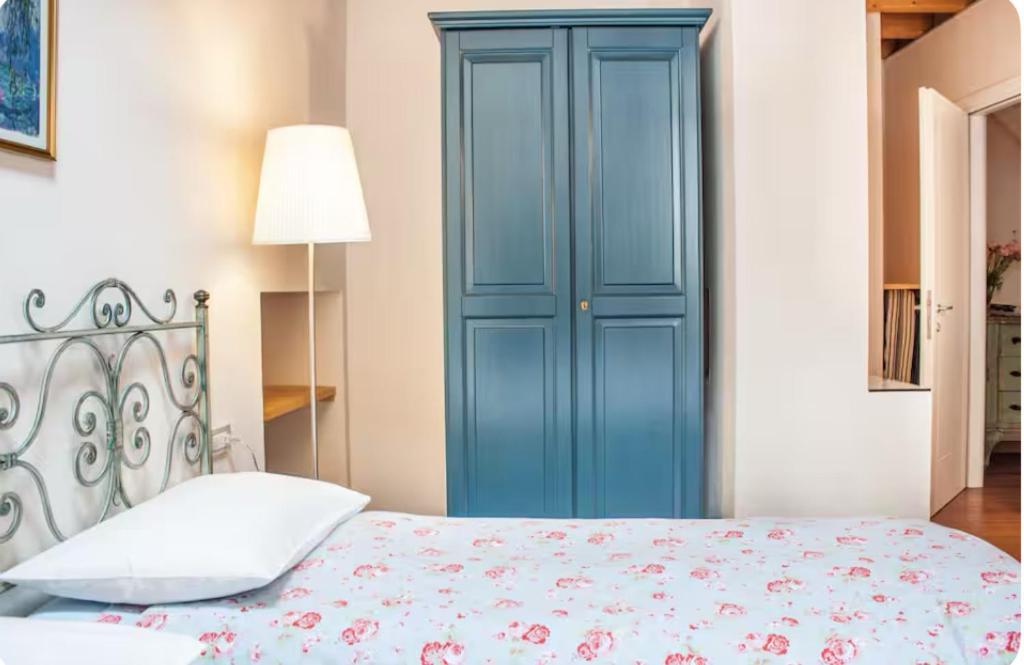مانديلو ديل لاريو Alla Torre Del Barbarossa B&B Foresteria المظهر الخارجي الصورة